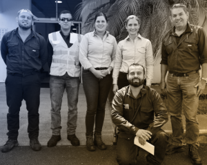 Reconocimiento a los compañeros de mecánica y mantenimiento del equipo de abastecimiento de la terminal del Aeropuerto Internacional Juan Santamaría.